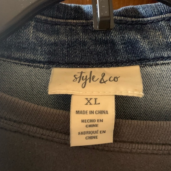 Women’s Jean Jacket - Picture 3 of 5